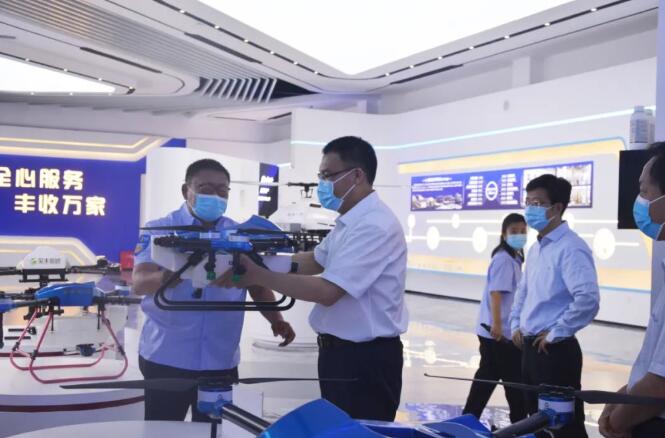 河南省委常委、统战部部长王东伟一行莅临安阳全丰调研指导